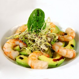 Gambas con aguacate y vinagreta de Módena